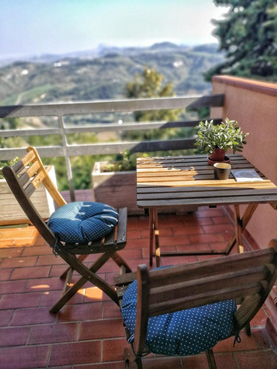 Il Giardino Dei Frati Panzió Roncofreddo Kültér fotó